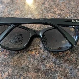 Ray-Ban | Accessories | Ray Ban Sunglasses Gently Worn  display picture 2